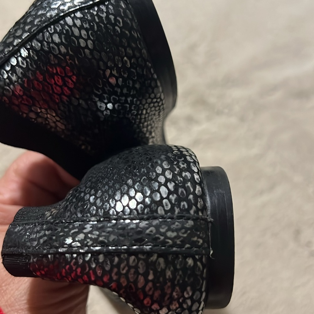 Tory Burch Black Sequin Ballet Flats - Picture 9 of 9